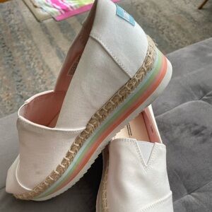 Alpargata Platform Espadrille atoms